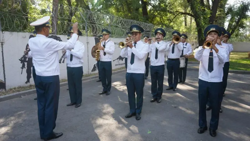 Осенью этого года Алматы отправит в армию более тысячи призывников