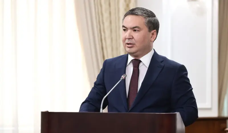 Ерсайын Нағаспаев өнеркәсіп министрі болып қайта тағайындалды