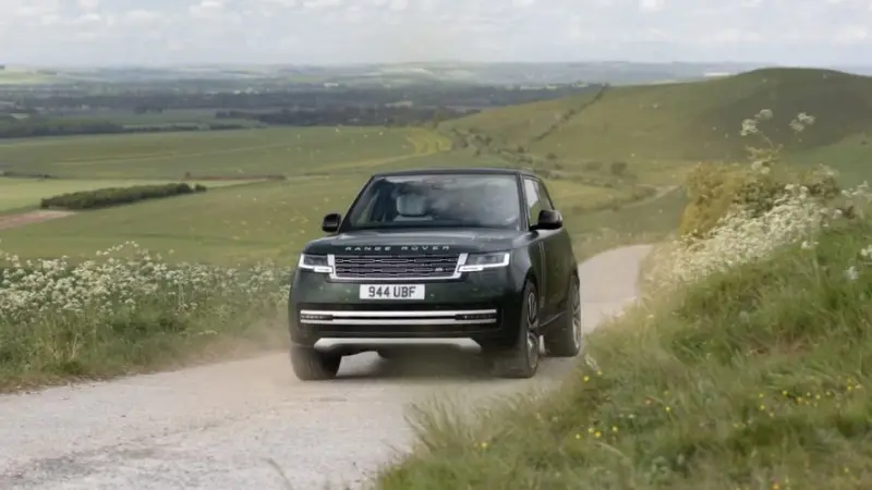 Range Rover алғаш рет толық электрлі көлік шығарды