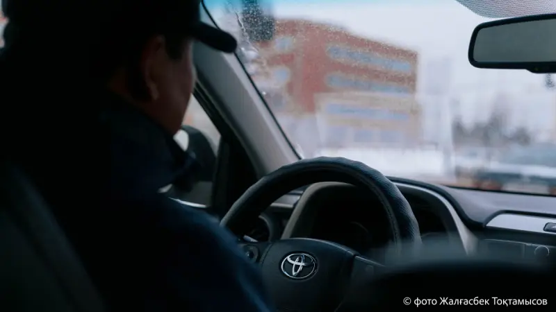 Ақтөбеде 7 жылға көлік жүргізу құқығынан айырылған ер адам мас күйде қайта рөлге отырған