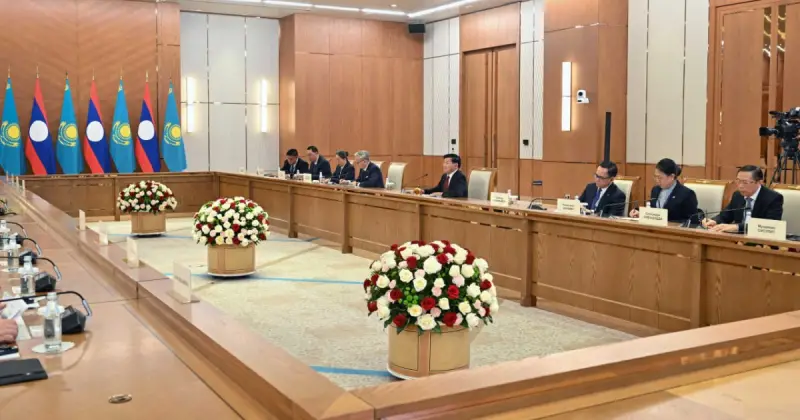  Қасым-Жомарт Тоқаев пен Тхонглун Сисулит кеңейтілген құрамда келіссөз жүргізді 
