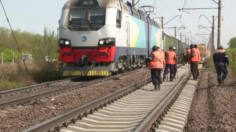 Трагедия на железной дороге в Балхаше: под колесами поезда погиб мужчина