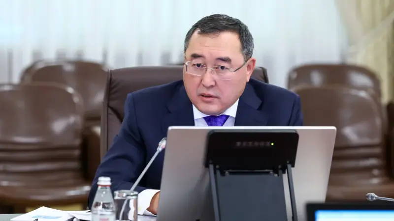 Марат Султангазиев освобожден от должности акима Алматинской области