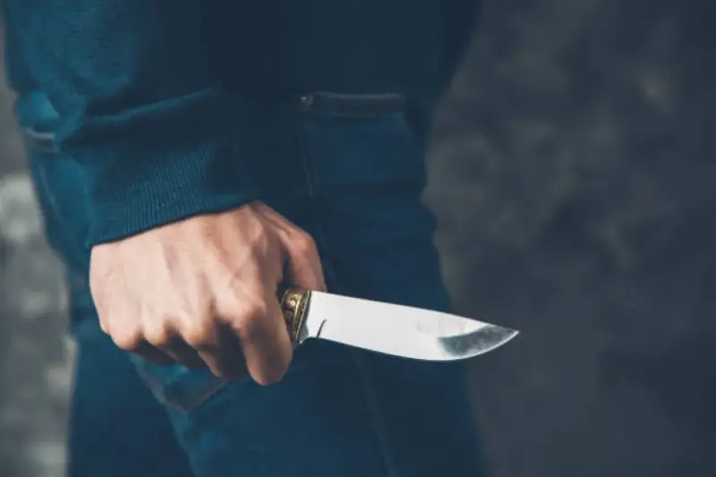 Ақтөбеде анасын өлтіріп, әжесін жаралаған жасөспірімге сот үкімі шықты