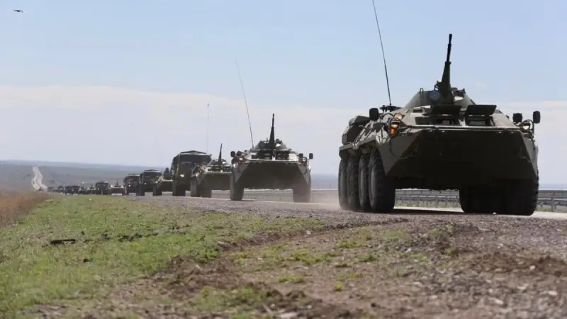 Военная техника выйдет на дороги: Минобороны предупредило казахстанцев