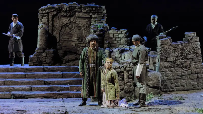 Театр «Астана Опера» открыл XIV сезон легендарной оперой «Абай»