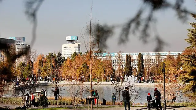 Қазақстан азаматтары қазан айында қанша күн демалады?