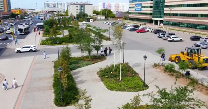   Жасыл желек көмкерген   