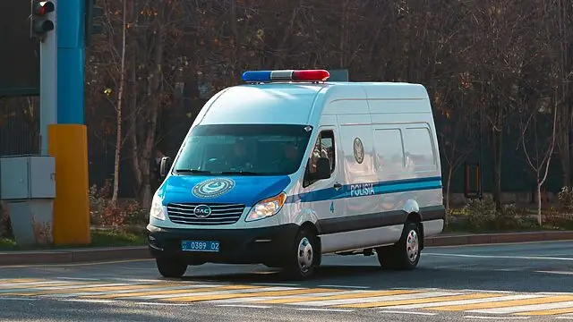 Зорлық-зомбылық, тонау, бопсалау: дінді жамылып қылмыс жасаған 64 адам ұсталды