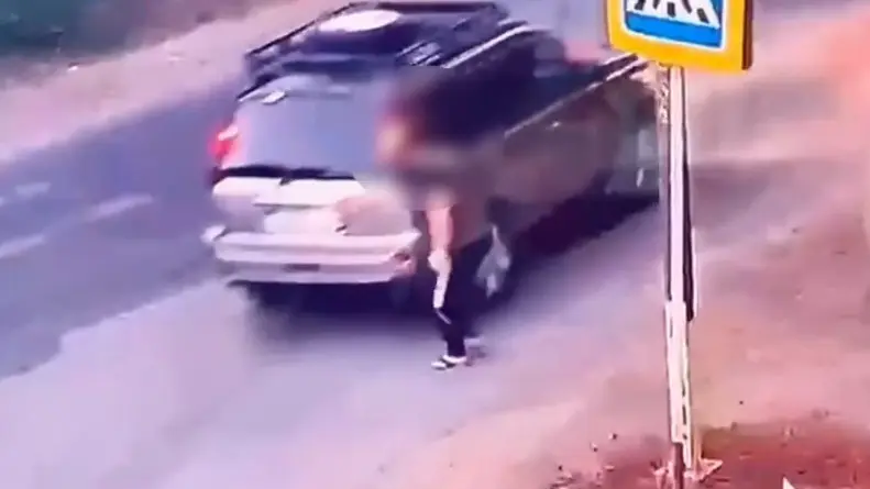 Ақтөбеде ер адам «көлікпен қағып кеттің» деп жүргізушілерден ақша бопсалаған