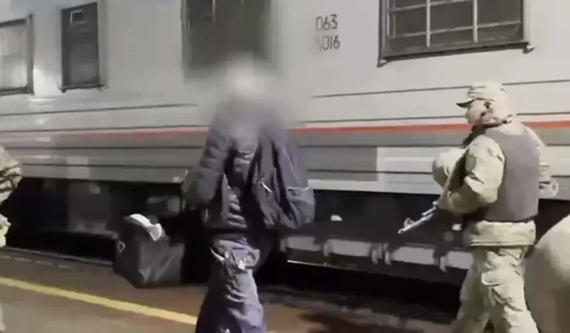 Наркогруппа с доходом 1,8 млрд теңге: фигуранта экстрадировали в Казахстан из России (ВИДЕО)