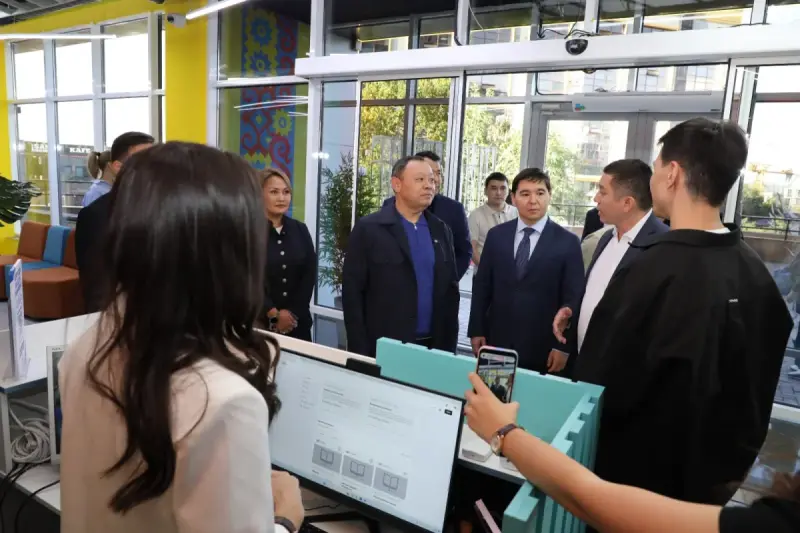 В Алматы ко Дню города открылся двенадцатый молодежный комьюнити-центр