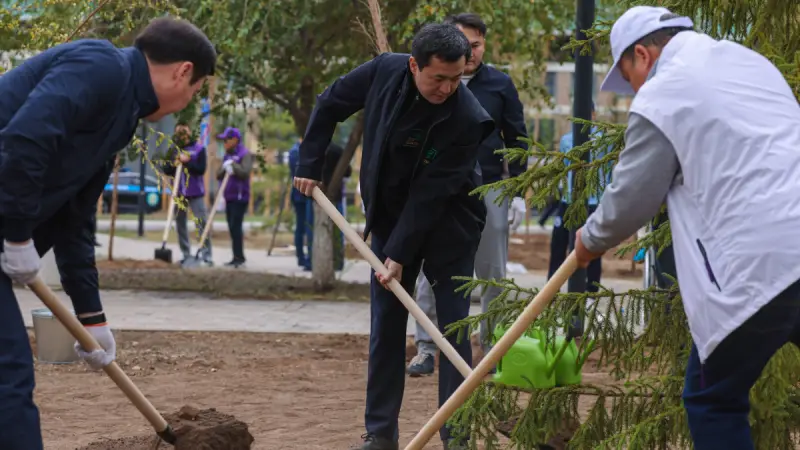 Құрылтай депутаттары «Таза Қазақстан» акциясына қатысты