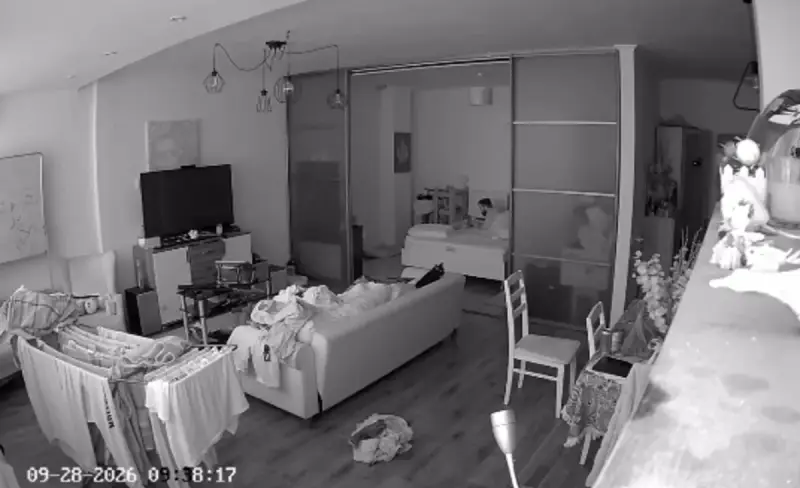 Момент землетрясения в Алматы попал на видео с камеры в квартире