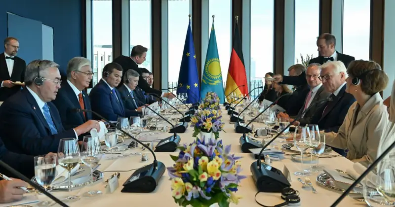   Қазақстан мен Германия президенттері кеңейтілген құрамда келіссөз жүргізді   