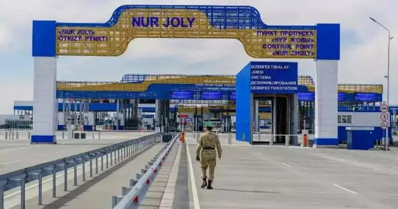  Қытаймен шекарада автокөлік өткізу пункттерінің жұмысы уақытша тоқтатылады 