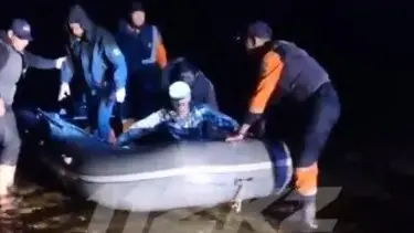 Маңғыстау облысында үш адамды ашық теңізге толқын алып кетті