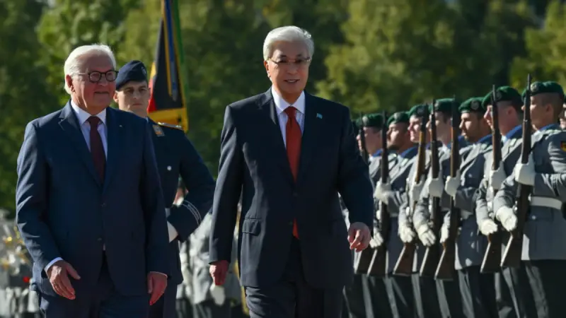 Берлинде Тоқаевты қалай қарсы алды? Салтанатты рәсім өтті