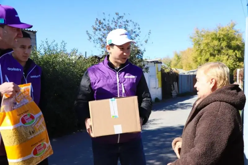 Активисты партии «Әділет» помогают ветеранам решать бытовые вопросы