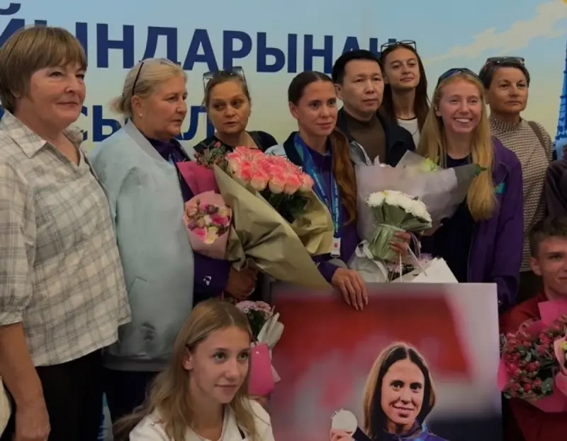 Призеры и участники Азиатских игр вернулись в Алматы