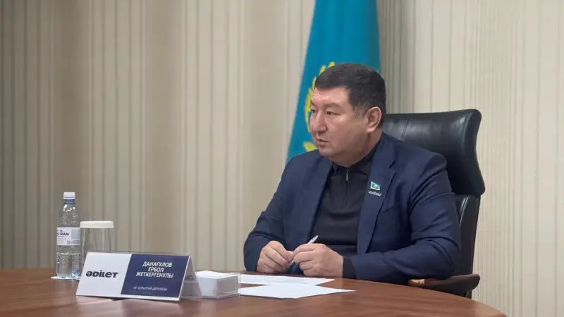 Алаяқтық пен адамгершілік ісі: «Әділет» партиясының қоғамдық қабылдауында қандай мәселелер қаралды