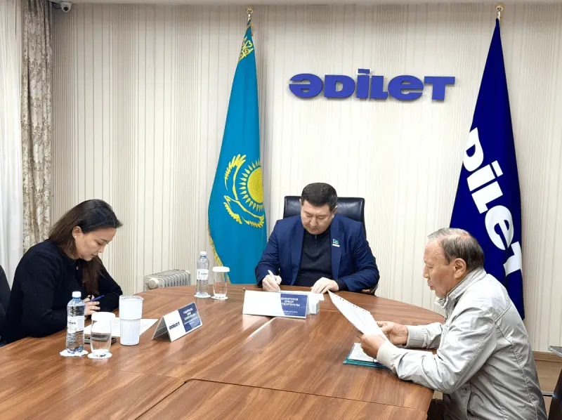 От жалоб до конкретных решений: депутат Курултая от партии "Әділет" Ербол Данагулов провел личный прием граждан