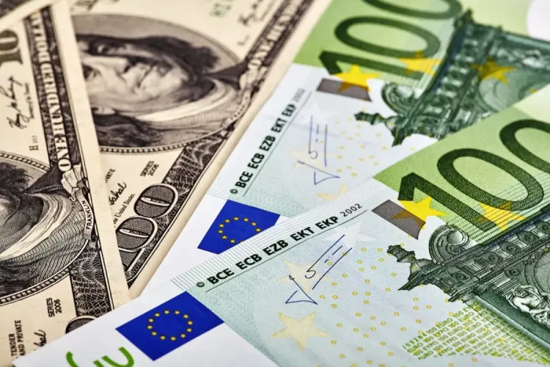 Курс валют в обменниках Алматы и Астаны 1 октября