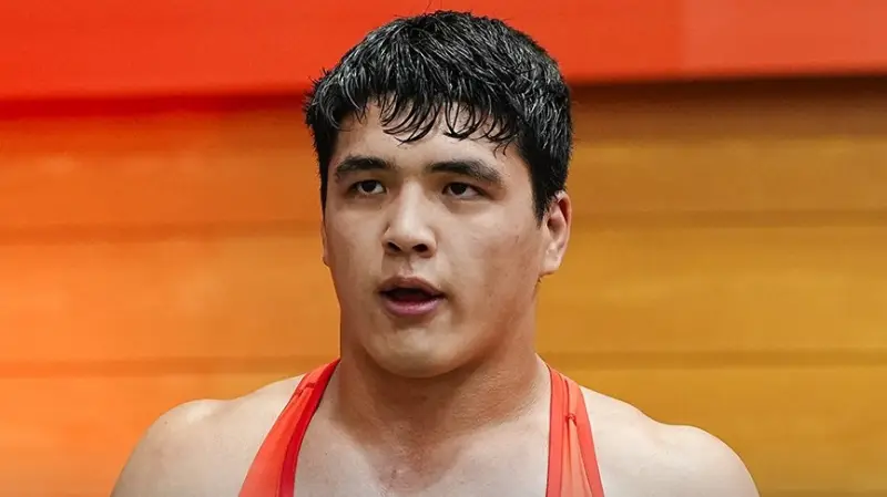 Чемпион мира U20 Едиге Касымбек взял бронзу на своих первых Азиатских играх