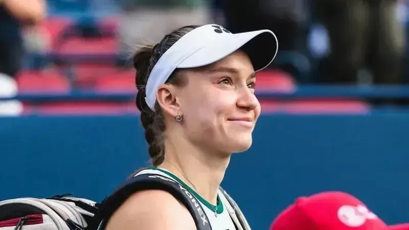 Елена Рыбакина вылетела с турнира в Пекине после первого же матча