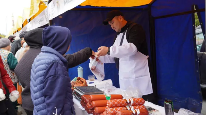 200 тонн продукции по доступным ценам представили на ярмарке в Кокшетау