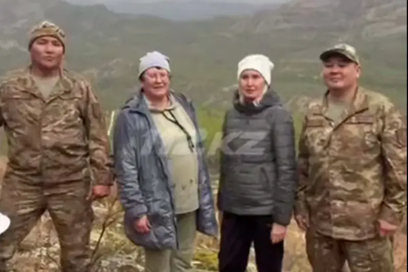 Заблудившихся в горах женщин нашли карагандинские спасатели