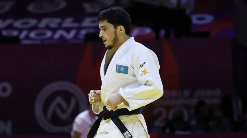 Шерзод Давлатов әлем чемпионатының жартылай финалына шықты