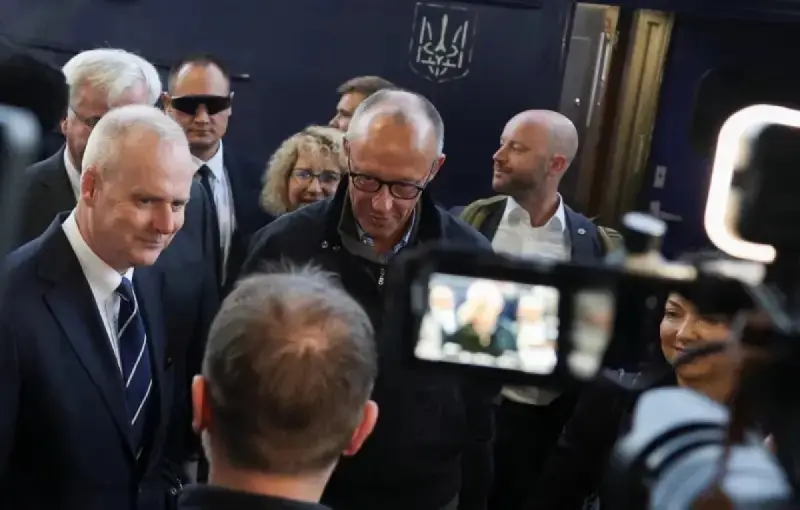 Мерц Киевке жаңа көмек пакетімен және қорғаныс компанияларының басшыларымен келді