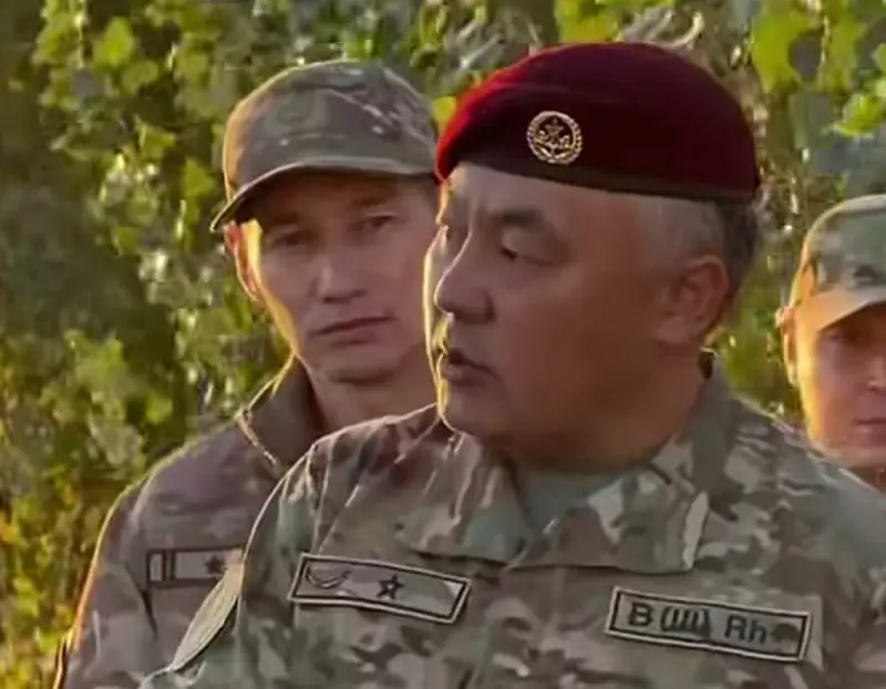 Қорғаныс министрі Ақмола гарнизонындағы әскери бөлімді тексерді  (ВИДЕО)