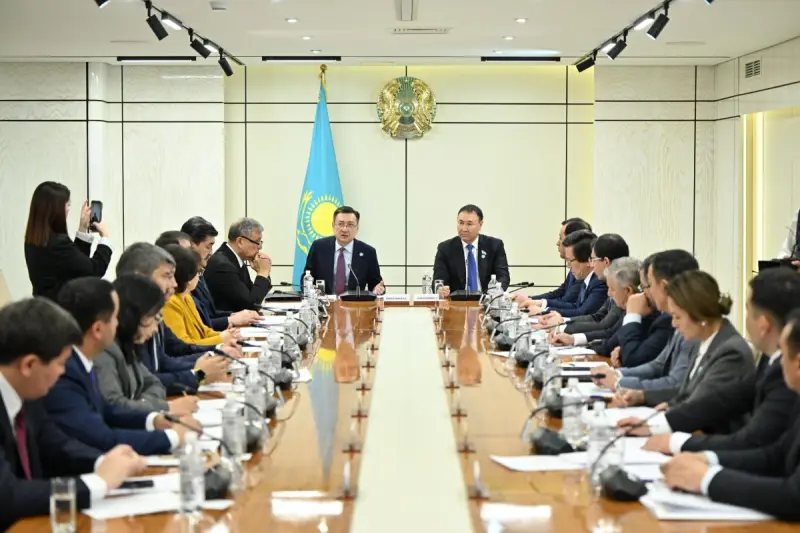 Состоялось первое заседание комитета Халық Кеңесі