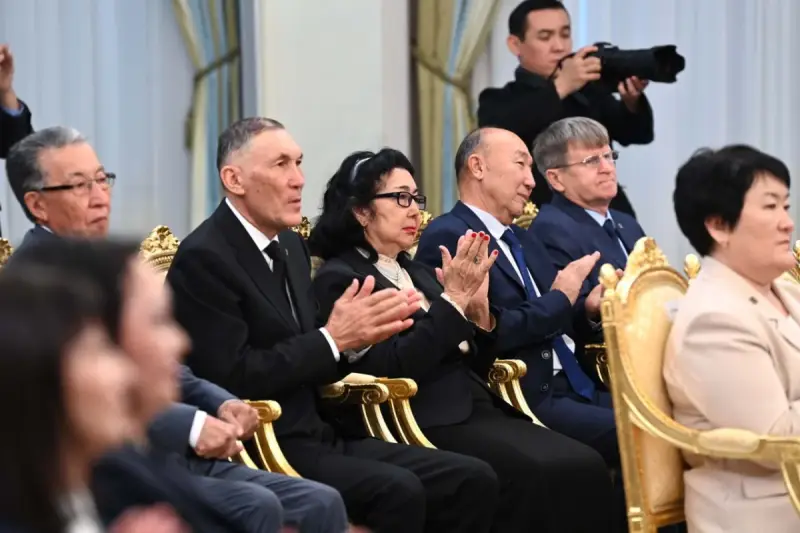 Президент: Білікті мұғалім - мықты мемлекеттің тұғыры