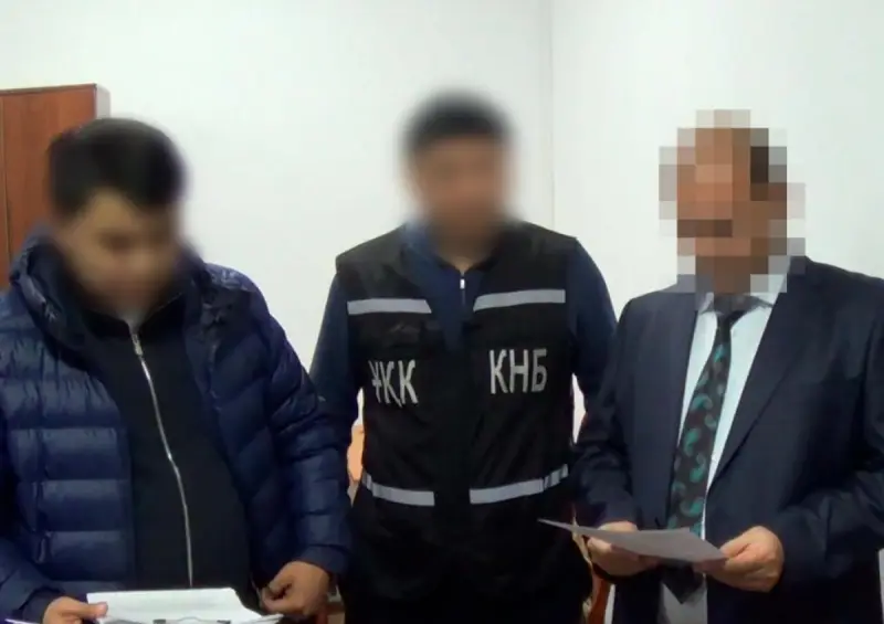 Председатель и судья суда получили по девять лет за взятку в Кызылординской области