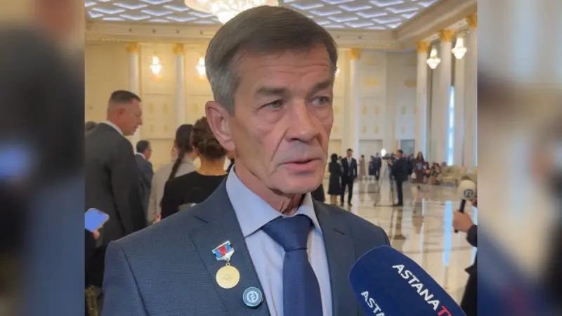 «Моя работа — это моя жизнь»: педагог из СКО о награде из рук Президента
