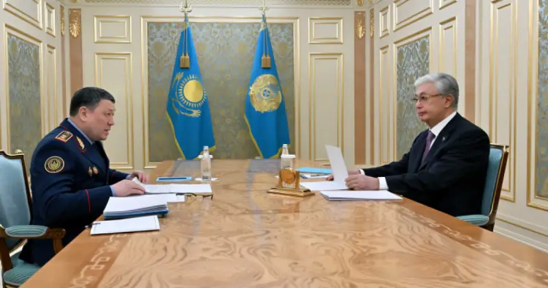 «Бейнебақылаудың көмегімен 2 мыңнан астам адам ұсталды»: Ержан Сәденов Президентке есеп берді