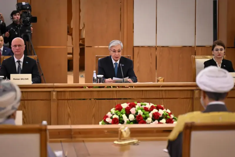 Оман сұлтаны Тоқаевты еліне шақырды: қандай келісімдер талқыланды?