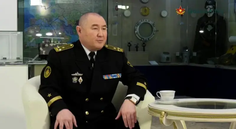 «Жауапсыздық, салғырттық»: Әскери-теңіз күштерінің экс-бас қолбасшысы қамауға алынды