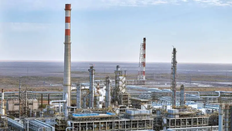 После жалоб жителей на Атырауском НПЗ выявили превышения выбросов