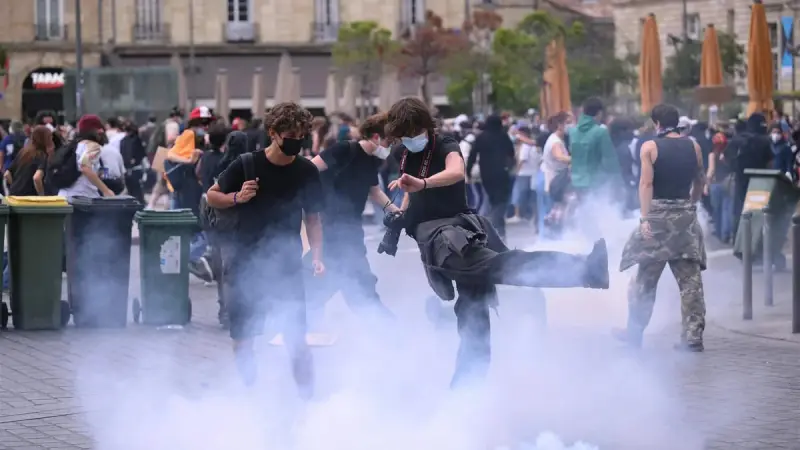 В протестах во Франции приняли участие 256 тысяч человек