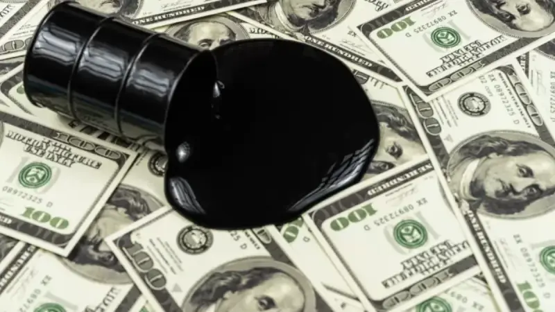 Доллар подскочил, нефть не спасает: что происходит на рынках