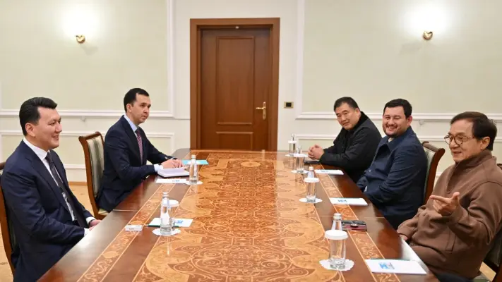 Астанада Джеки Чанның қатысуымен баспасөз конференциясы өтті