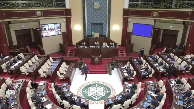 Курултай рассмотрел новые госнаграды и механизм связи с регионами