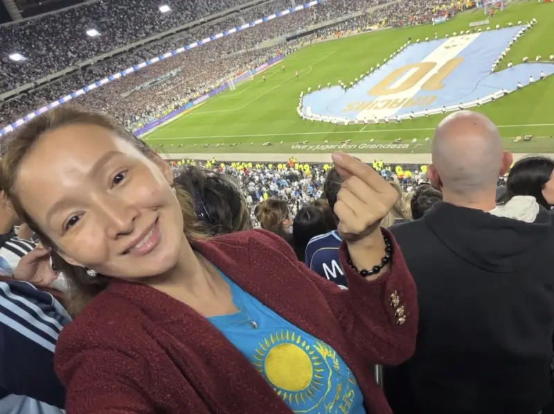 Казахстанка попала на прощальный матч Месси и лишилась гражданства