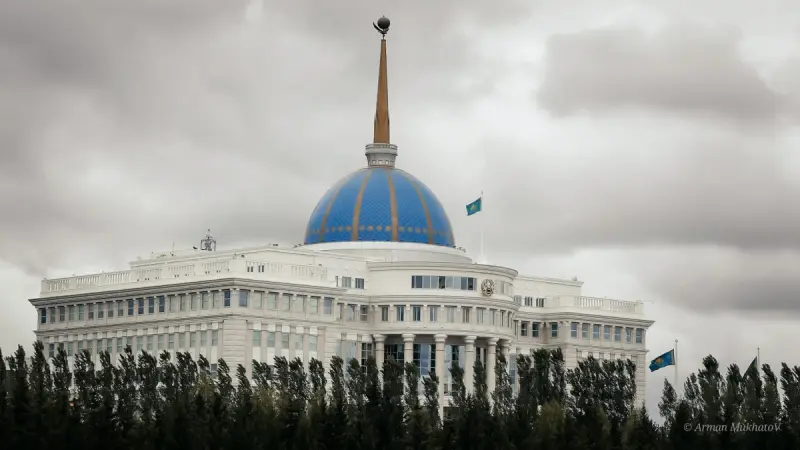 Токаев прибыл в Туркменистан