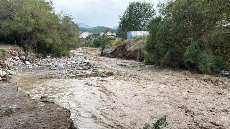 Күзгі жауын-шашын сел қаупін төндірмей ме? Аудан әкімі тұрғындарды алаңдатқан сұраққа жауап берді