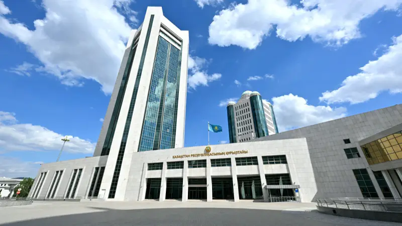 Мемлекеттік наградалар жөніндегі түзетулерді мақұлдады